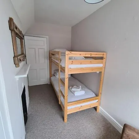 Pier View 2 Bedroom Apartment Cowes  Exterior photo